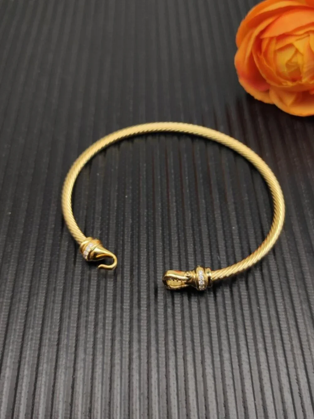 😙David Yurman😙 3mm Bracelet with diamond hook head